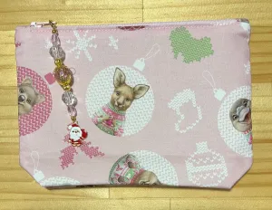 Aussie Christmas pouch with boxed bottom - 19cm x 14cm with Zipper Charm