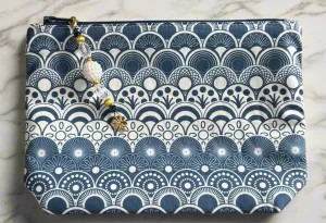 Blue Spirals pouch with boxed bottom - 19cm x 14cm with Zipper Charm