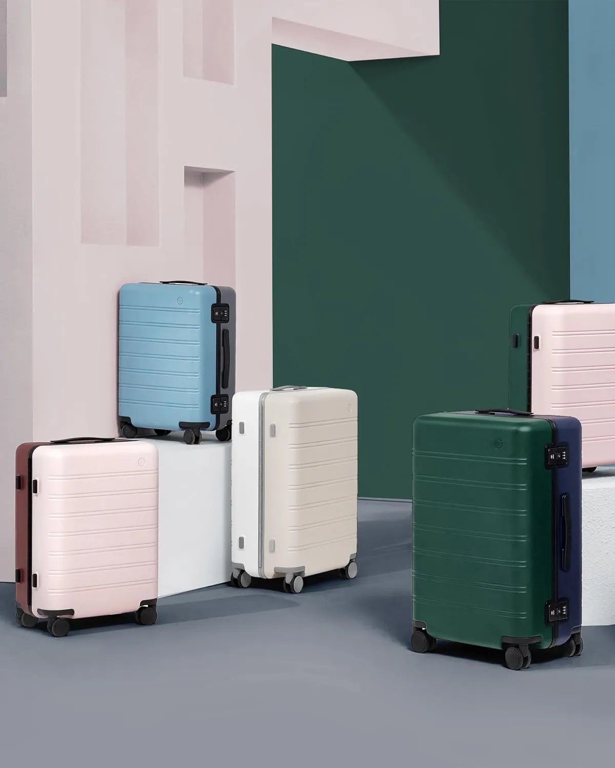 Carry on Luggage 22x14x9 Airline Approved, Hard Shell Suitcase with Spinner Wheels, Integrated TSA Lock, Latching System, Grey and Blue, 39L, Manhattan Classic