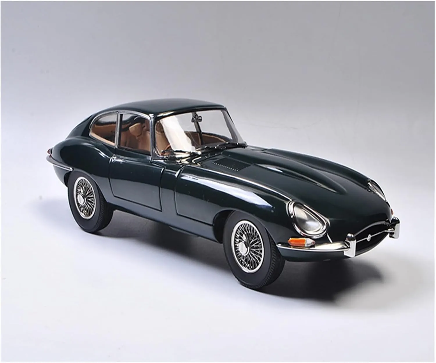 Diecast Model Car 1:18 for Jaguar 60th Anniversary Edition Alloy Vintage Classic Cars Die-Cast Metal Model Static Commemorative Gift Toy Vehicles(Black)