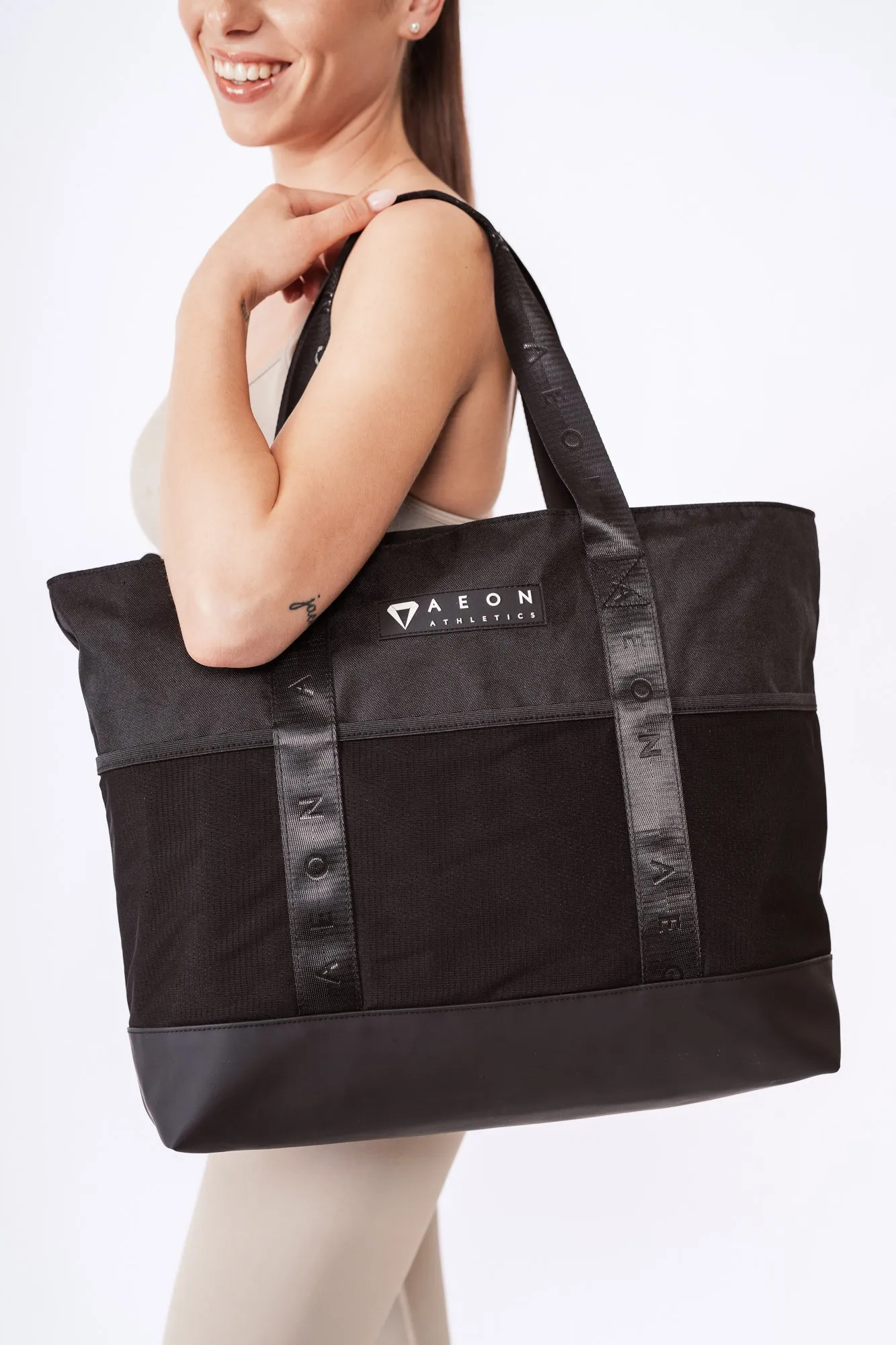 ELEVATE TOTE BAG