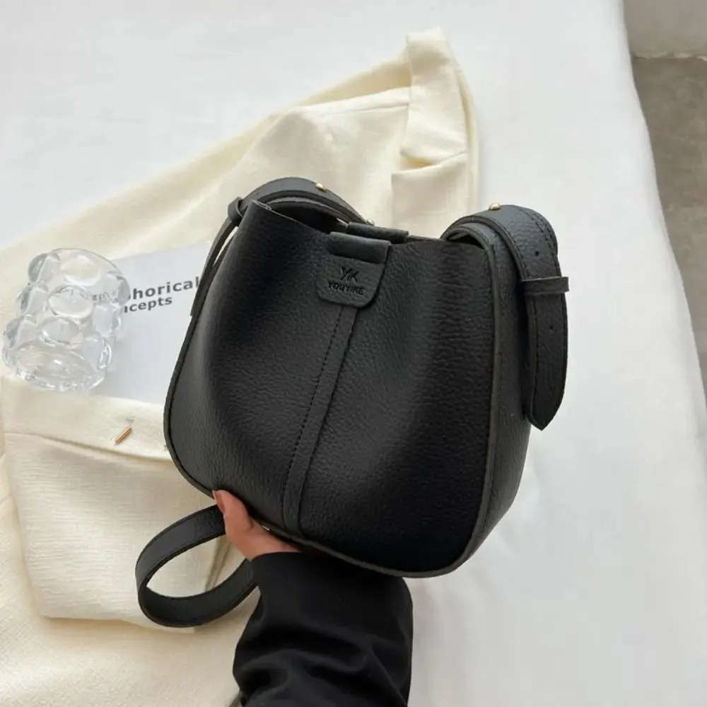 Fashion Women'S Bag Solid Color Pu Shoulder Bolsa Buckle Bucket Bag Korean High Capacity Tote Bag Inner Pouch Crossbody Bags