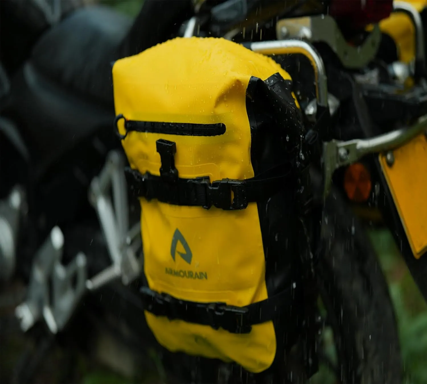 Father's Day Gifts Motorcycle Bumpers Bag Waterproof 6L Motor Crash Bar Bag with Shoulder Strap Motorcycles Side Frame Bag Riding Tools Accessories (PVC Yellow)