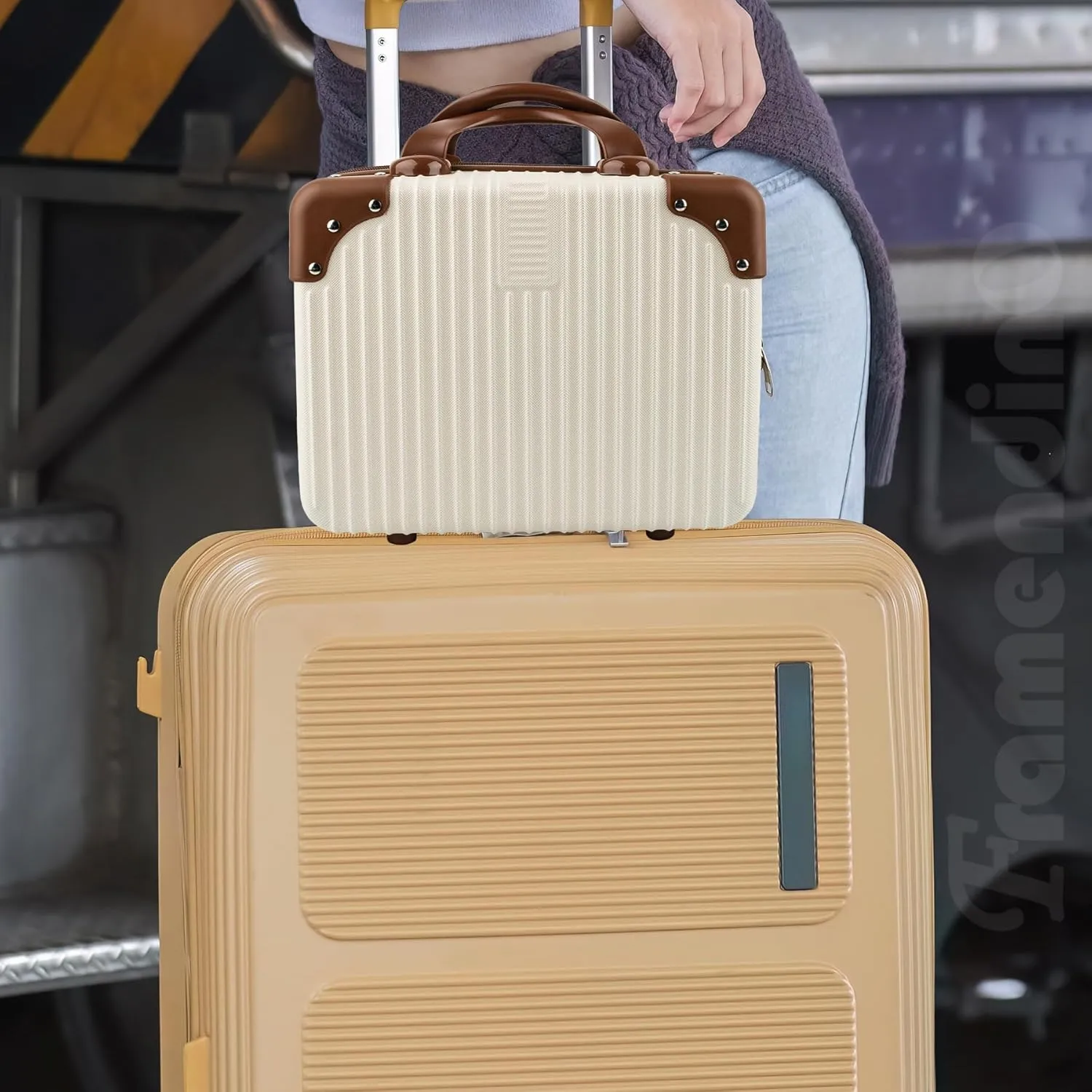 Framendino, Portable Hard Shell Cosmetic Suitcase Makeup Travel Case Beige