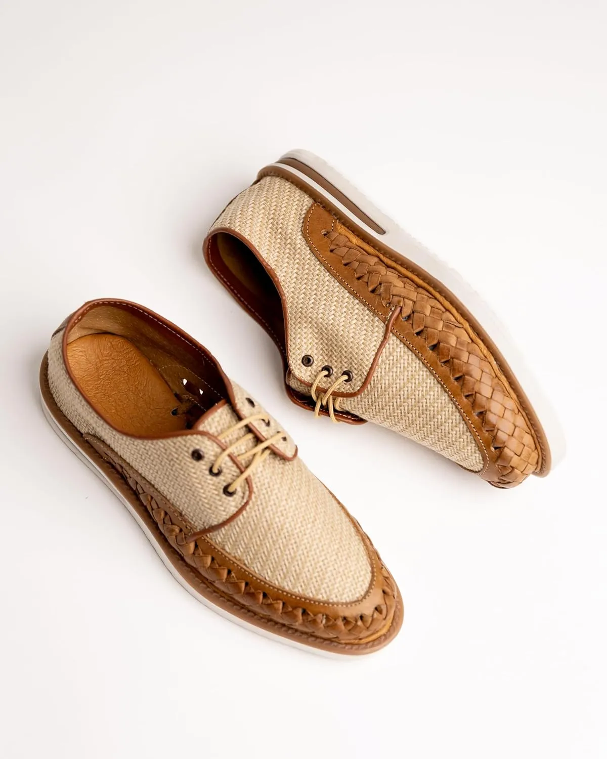 Mexico en la Piel Handmade Leather and Jute Huarache Shoes for Men - Brown Closed-Toe Lace-Up Design with White Polyurethane Sole, Comfortable, Sizes 8-13 US