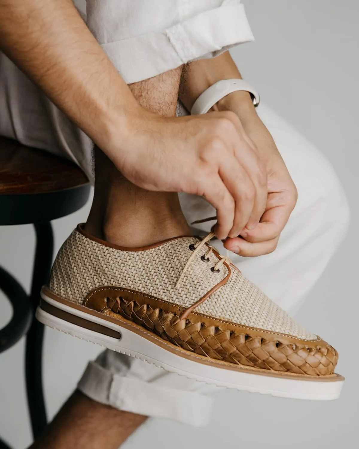 Mexico en la Piel Handmade Leather and Jute Huarache Shoes for Men - Brown Closed-Toe Lace-Up Design with White Polyurethane Sole, Comfortable, Sizes 8-13 US
