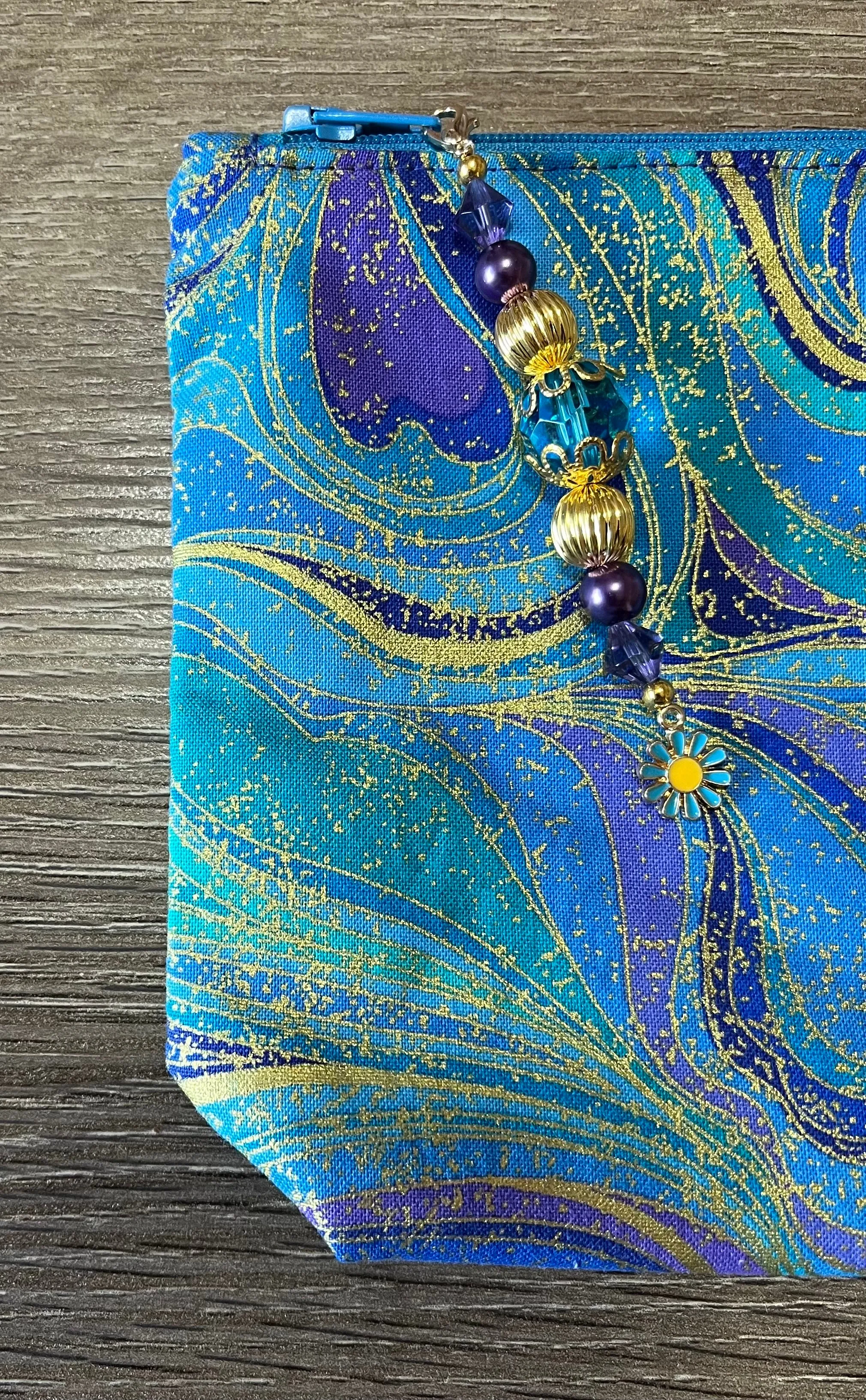 Peacock Pouch with boxed bottom - 19.5cm x 14cm with Zipper Charm
