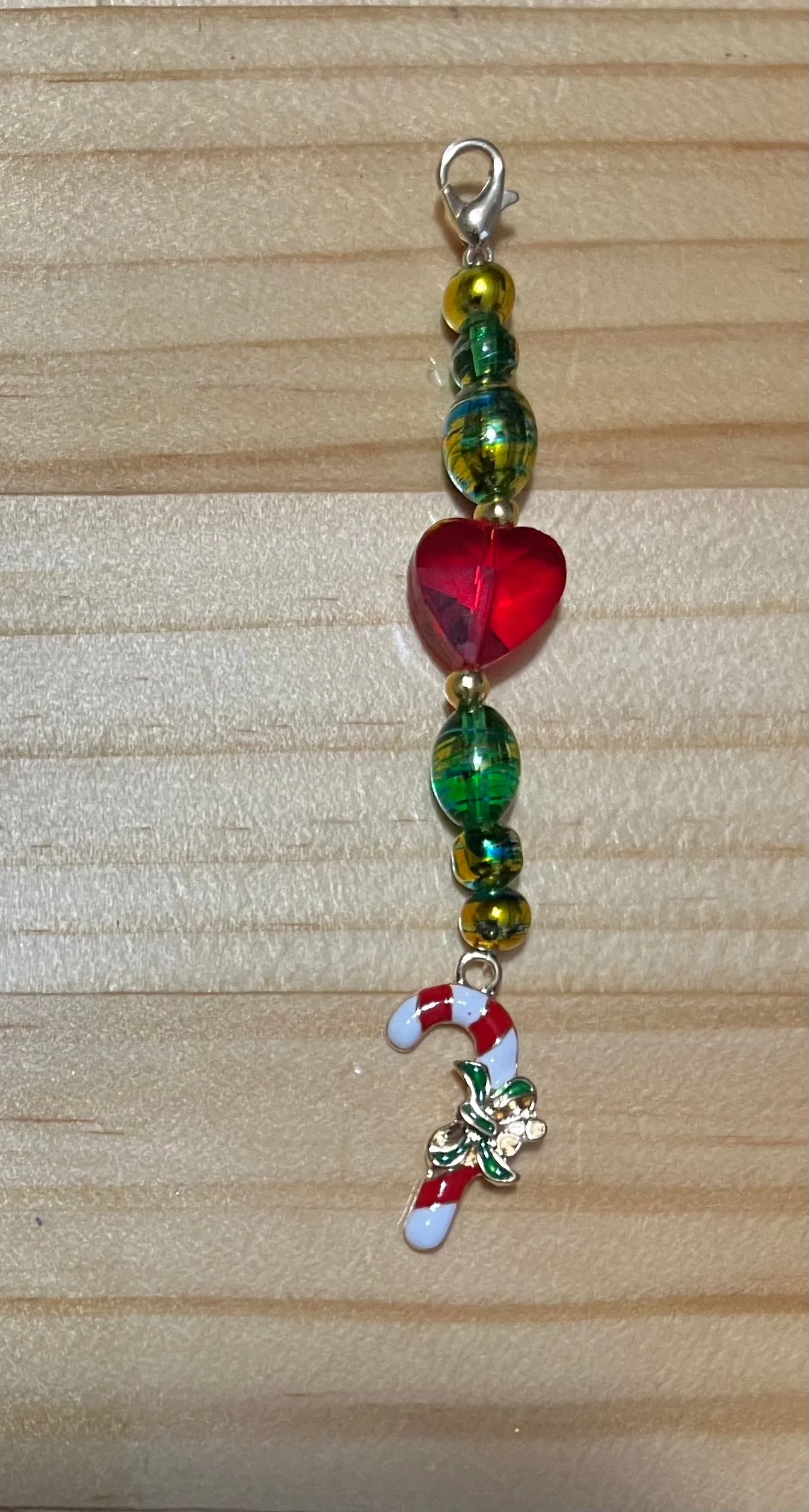 Seasons Greetings pouch with boxed bottom - 19cm x 14cm with Zipper Charm