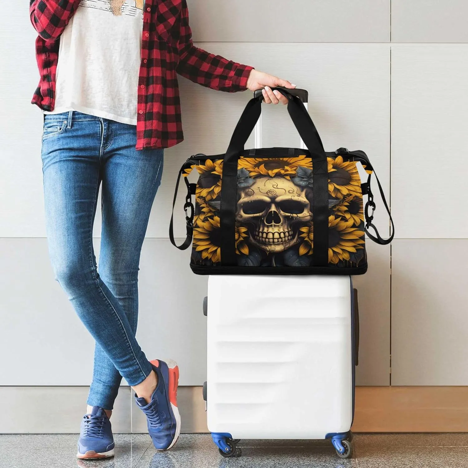 Travel Duffel Tote Bag Skull and Sunflower Sports Duffel Bag with Wet Pocket Weekender Overnight Bag for Women Men Gym Bag, Carry On Bag Hospital Bag for Labor and Delivery