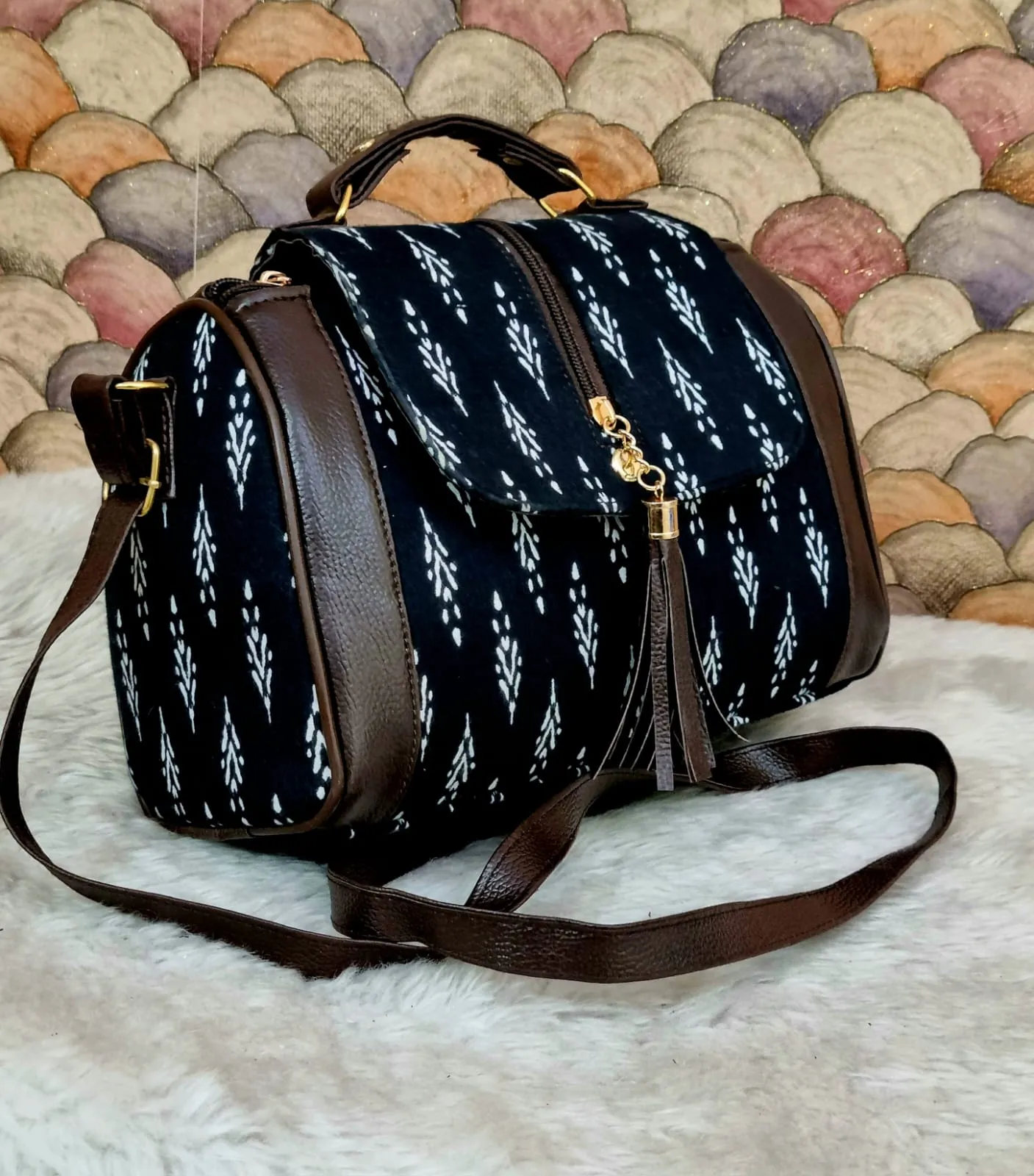 Vault Sling Bag