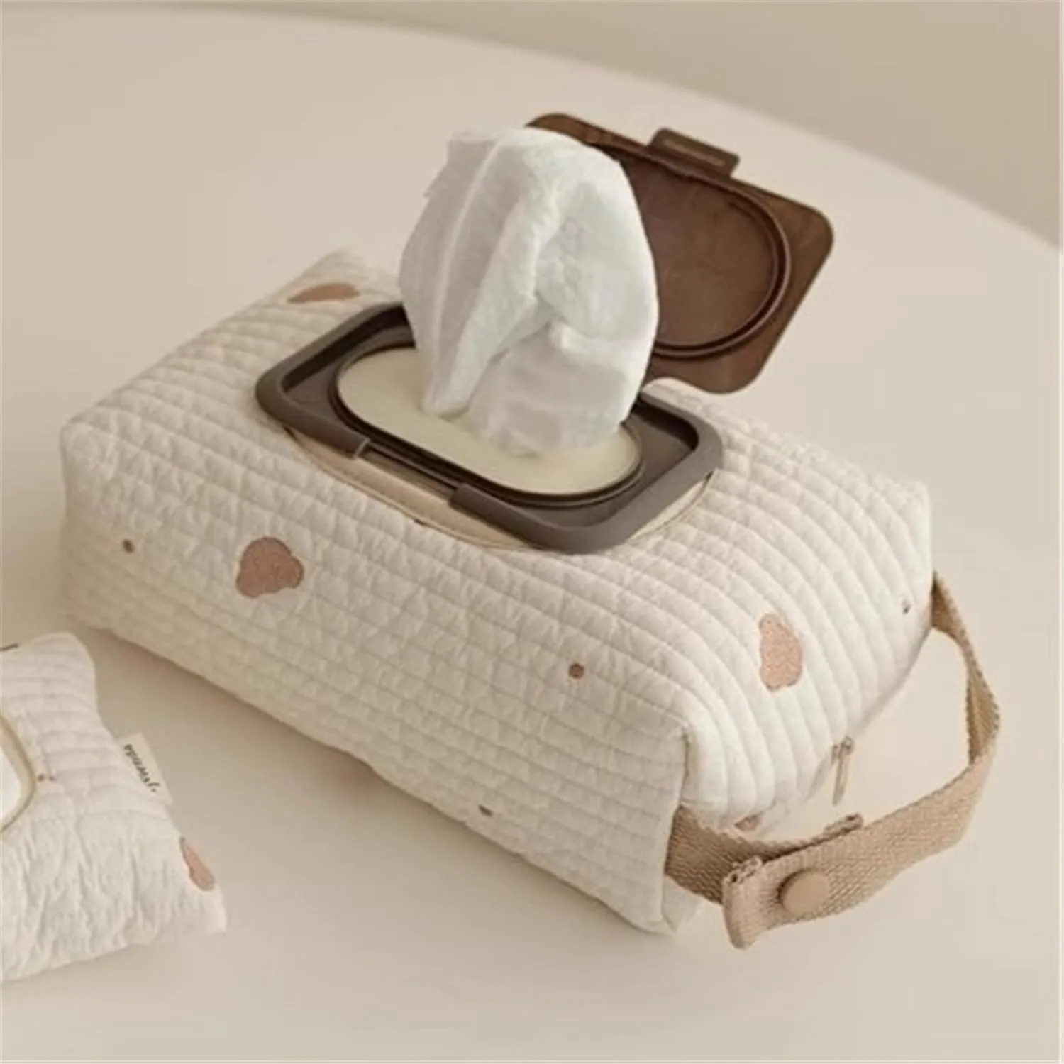 Wipes Storage, Embroidered bear Stroller Wet Wipe Pouches Portable Baby Wipe Holder Embroidery Baby Wipes Storage Bag for Travel